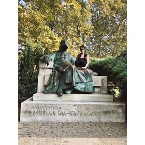 Meet your Posher, Alix